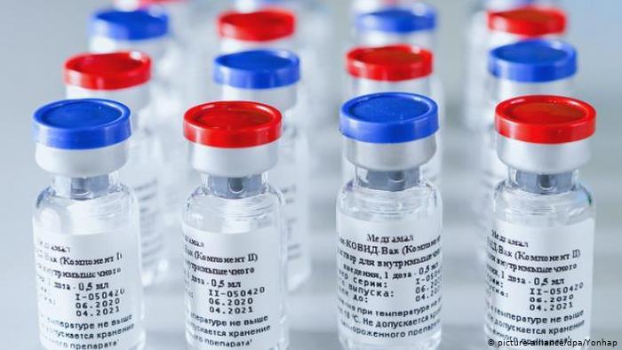 С 1 октября в Беларуси начнут на людях испытывать российскую вакцину от коронавируса